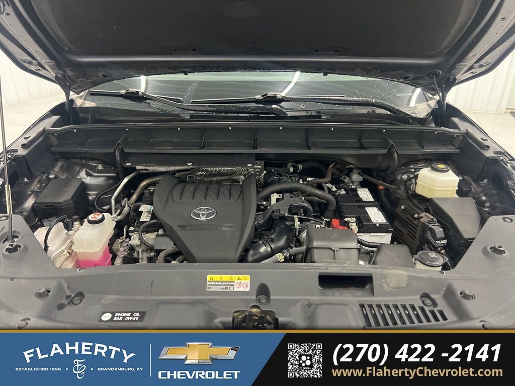Used 2024 Toyota Highlander LE image 16