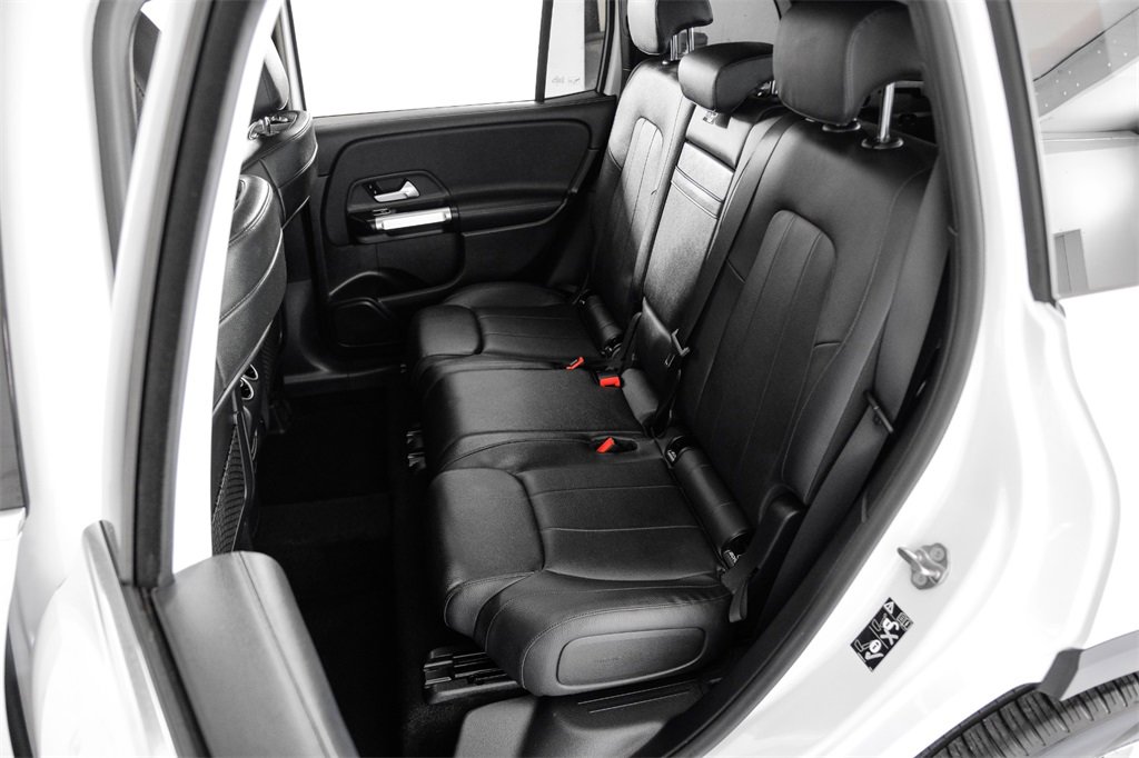 Used 2020 Mercedes-Benz GLB 250 w/ Premium Package image 41