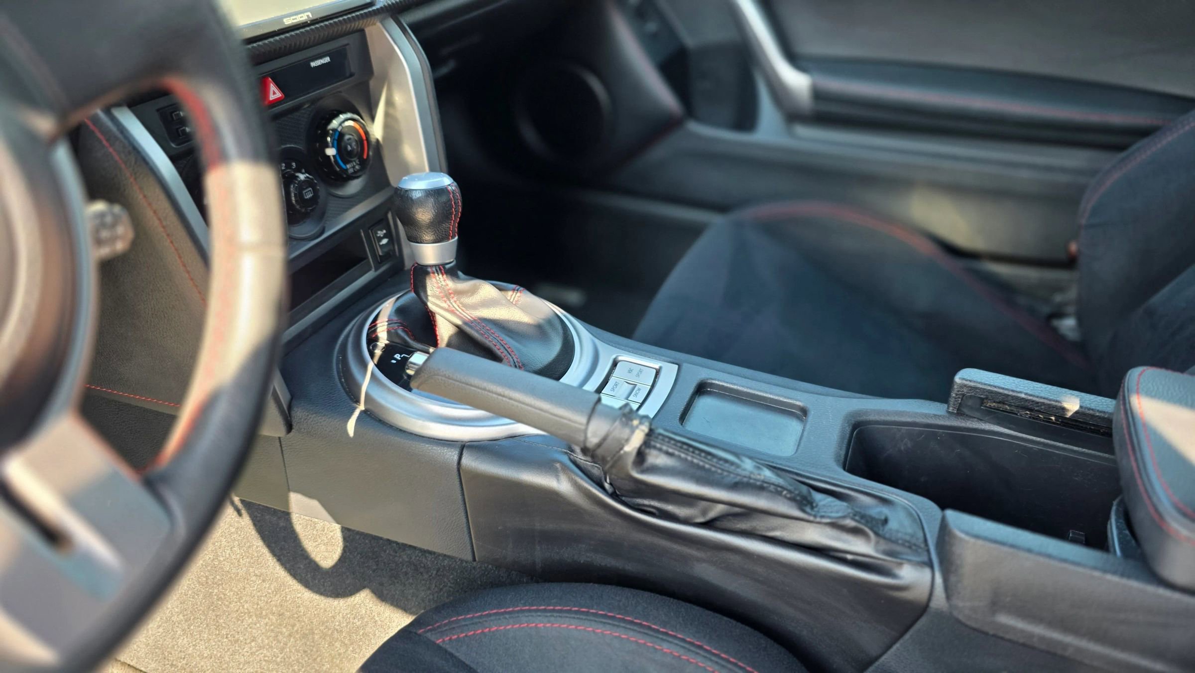 Used 2015 Scion FR-S RWD image 26