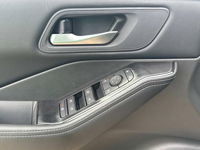 New 2026 Nissan Rogue SV FWD image 21