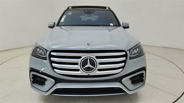 Used 2024 Mercedes-Benz GLS 450 4MATIC image 2