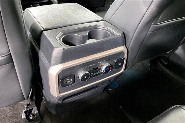 Used 2023 Ford Expedition Max XLT image 11