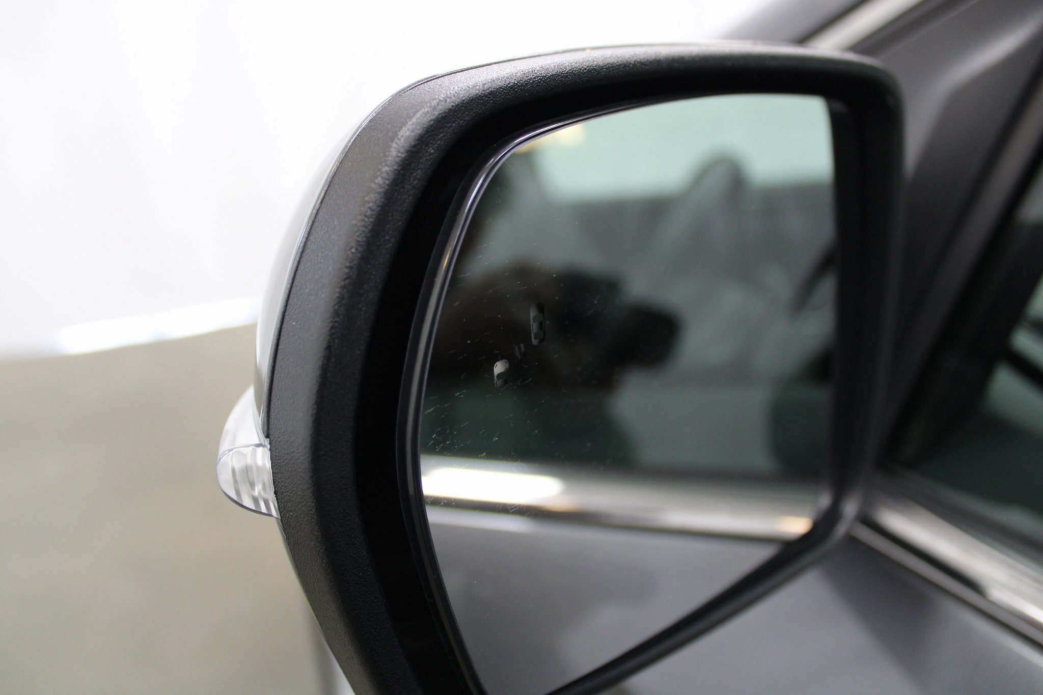 Used 2024 Ford Edge Titanium image 9