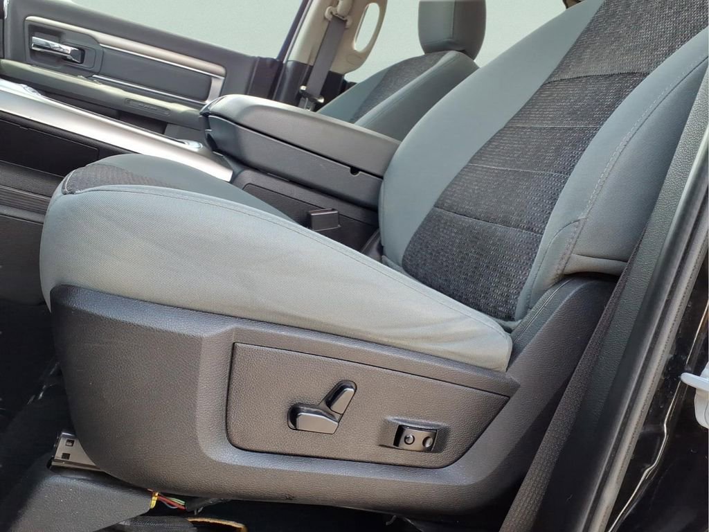 Used 2019 RAM 1500 Classic Warlock w/ Electronics Group image 11