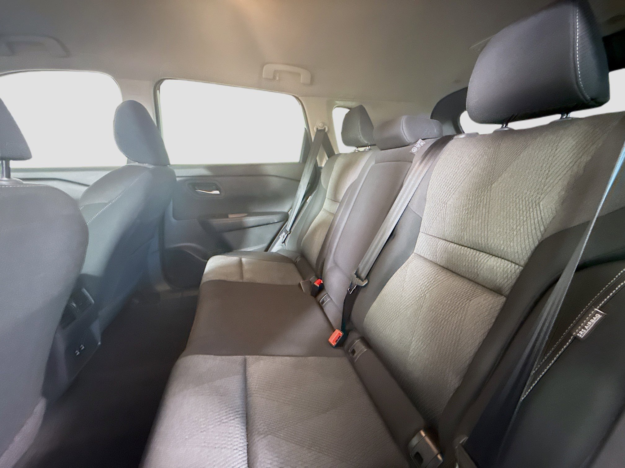 Used 2025 Nissan Rogue SV image 25