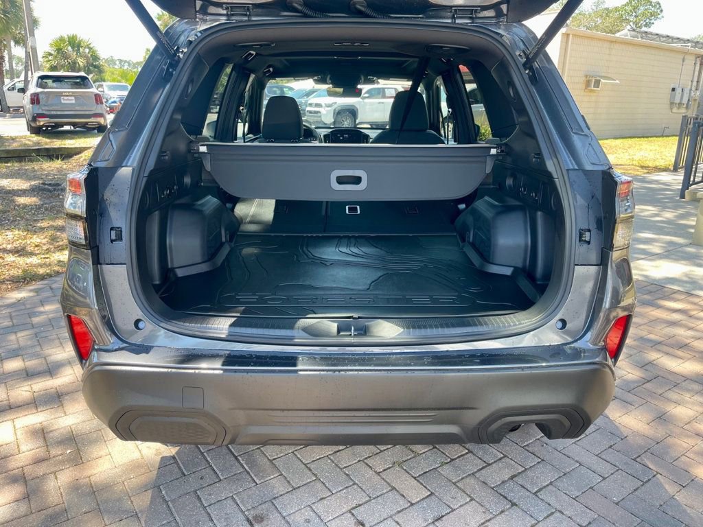 Used 2025 Subaru Forester Premium w/ Convenience Package #1 AWD/4WD image 5