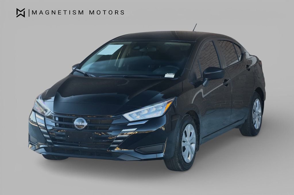 Used 2025 Nissan Versa S w/ Trunk Package image 6