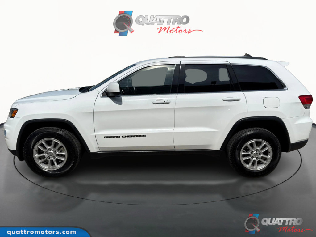 Used 2018 Jeep Grand Cherokee Laredo image 2