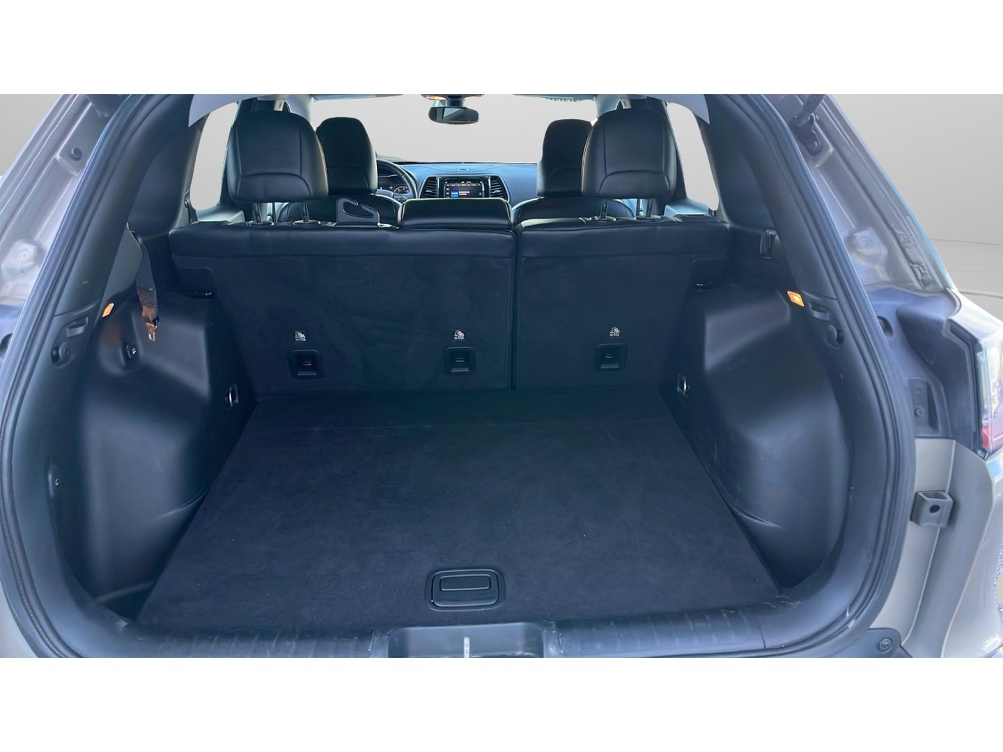 Used 2019 Jeep Cherokee Limited image 47