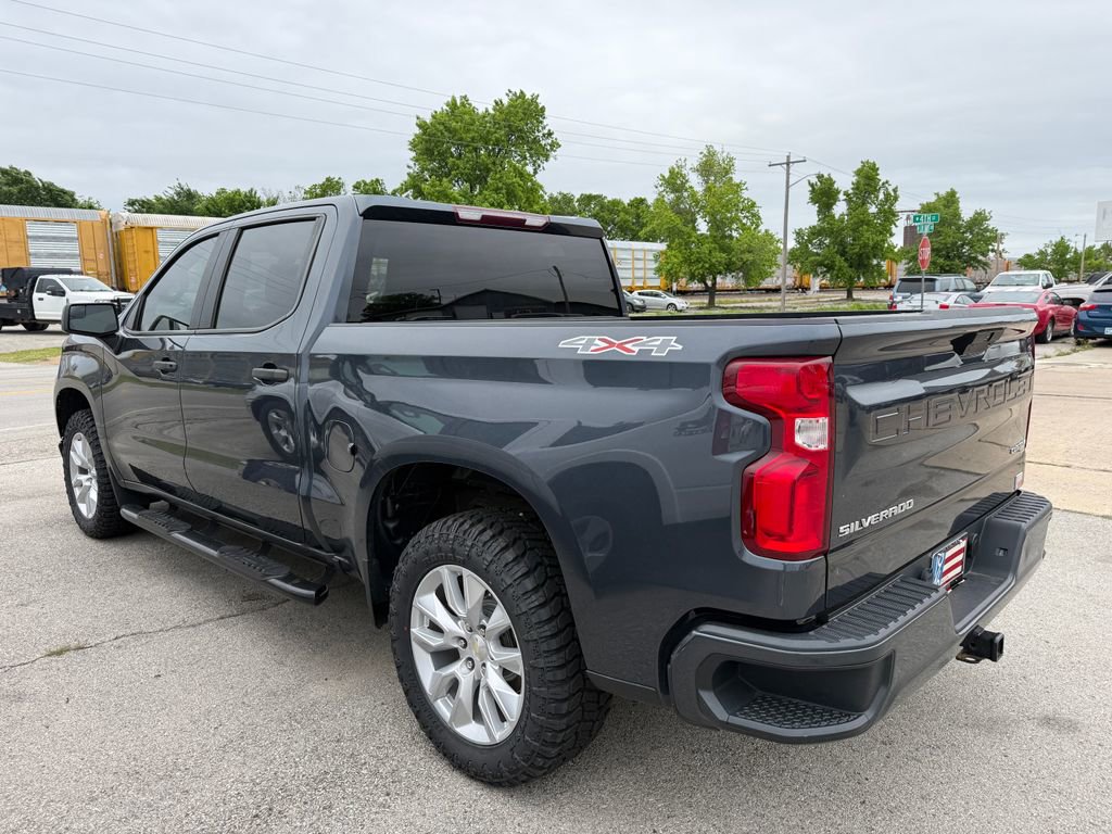 Used 2020 Chevrolet Silverado 1500 Custom w/ Custom Value Package AWD/4WD image 23