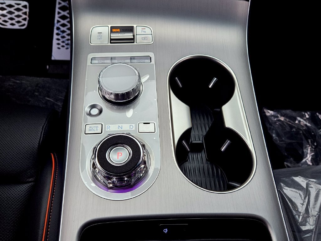 New 2026 Genesis GV70 3.5T Sport Advanced AWD/4WD image 18