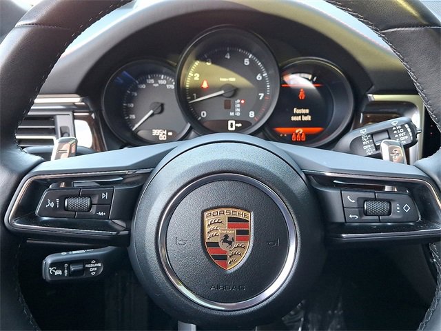 Used 2025 Porsche Macan image 26