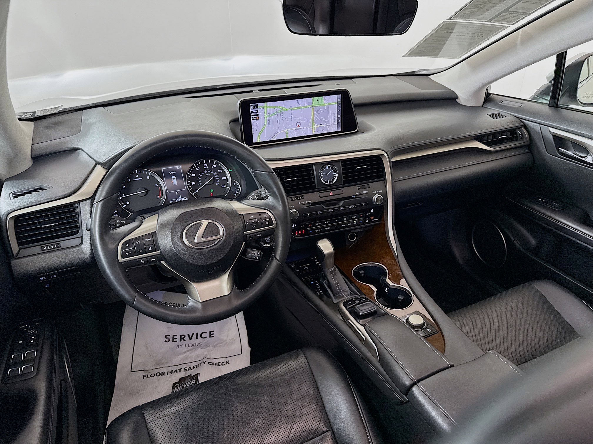 Used 2017 Lexus RX 350 AWD w/ Premium Package image 24