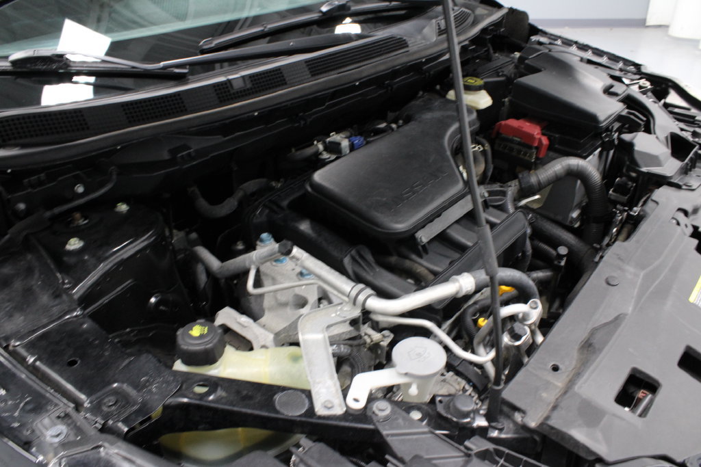 Certified 2022 Nissan Rogue Sport SV AWD/4WD image 14