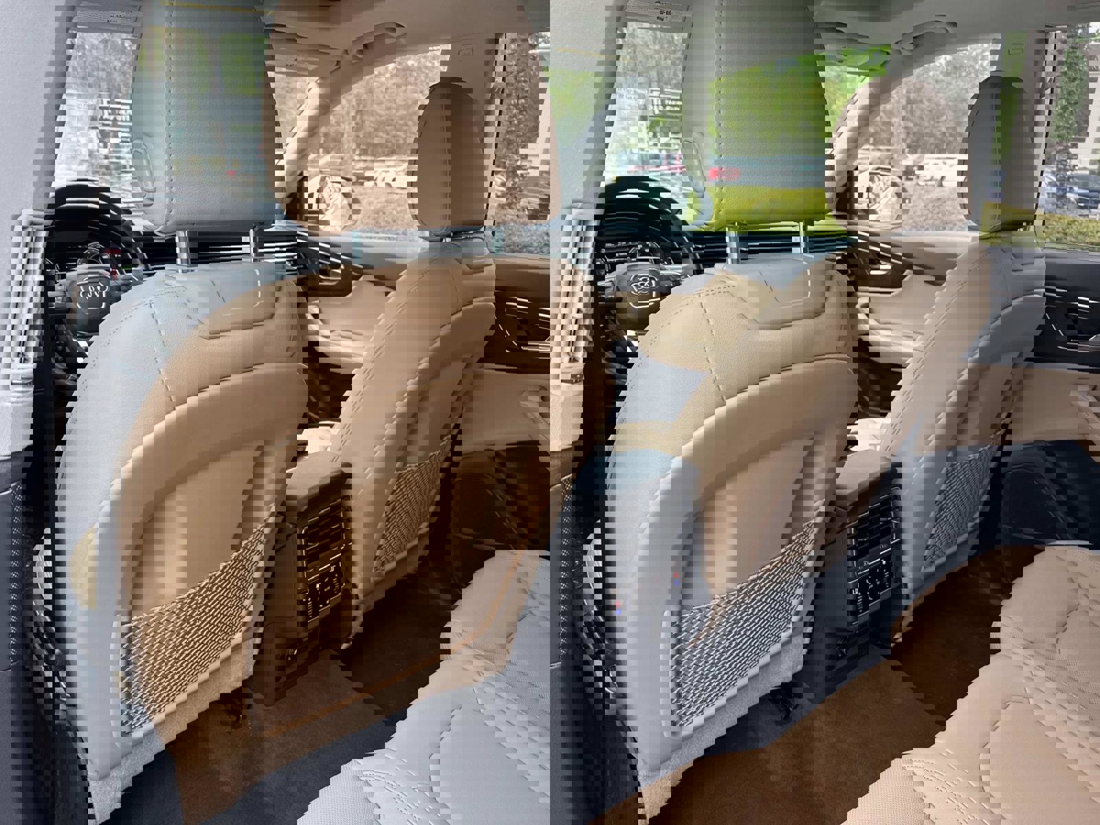 Used 2023 Audi Q8 Premium Plus image 13