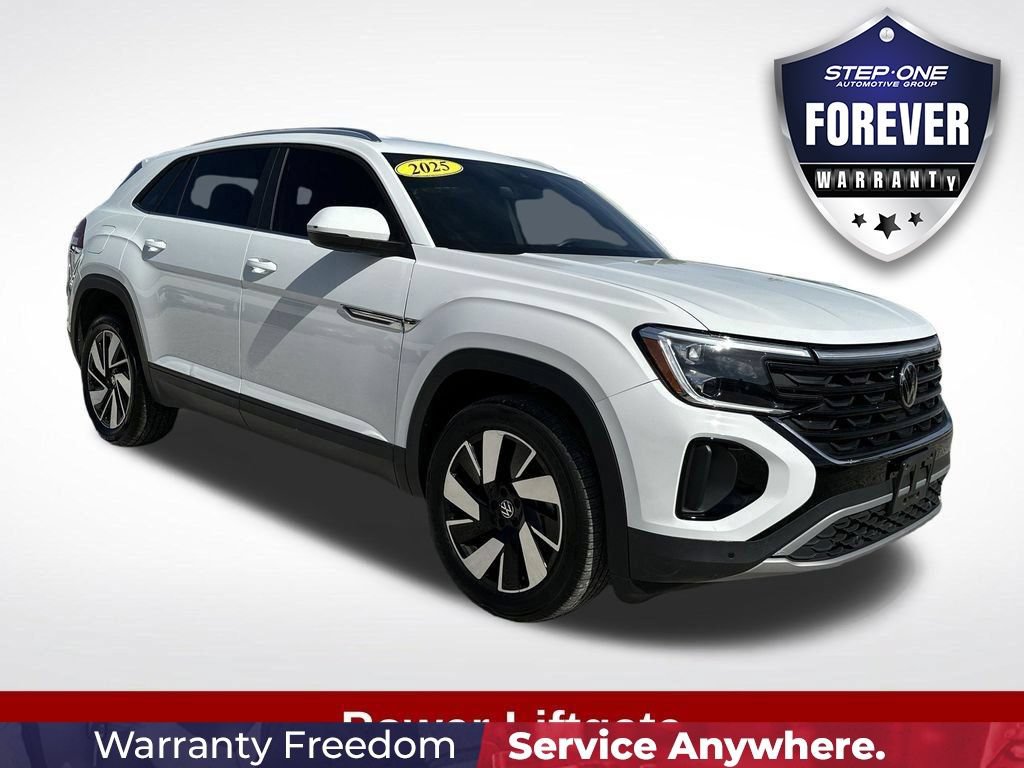 Used 2025 Volkswagen Atlas Cross Sport SE FWD image 9