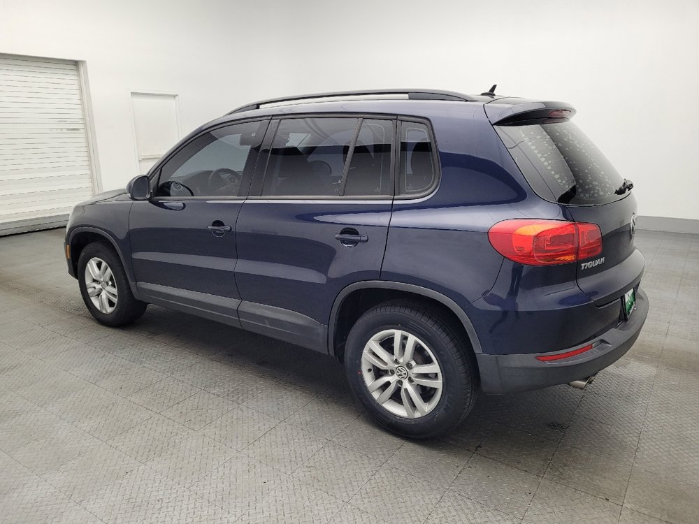Used 2016 Volkswagen Tiguan S image 3