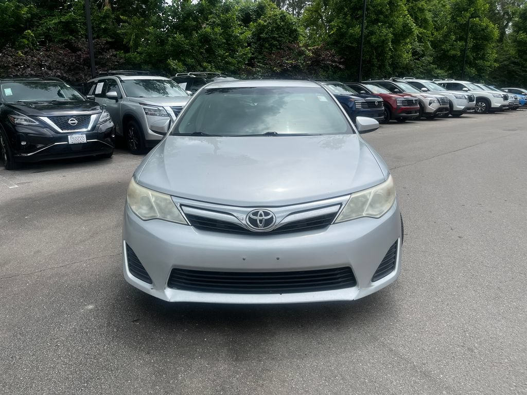 Used 2012 Toyota Camry LE FWD image 8