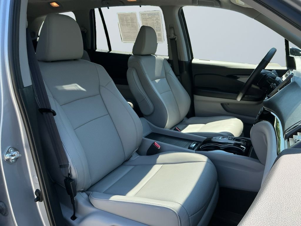 Used 2019 Honda Pilot Elite image 16