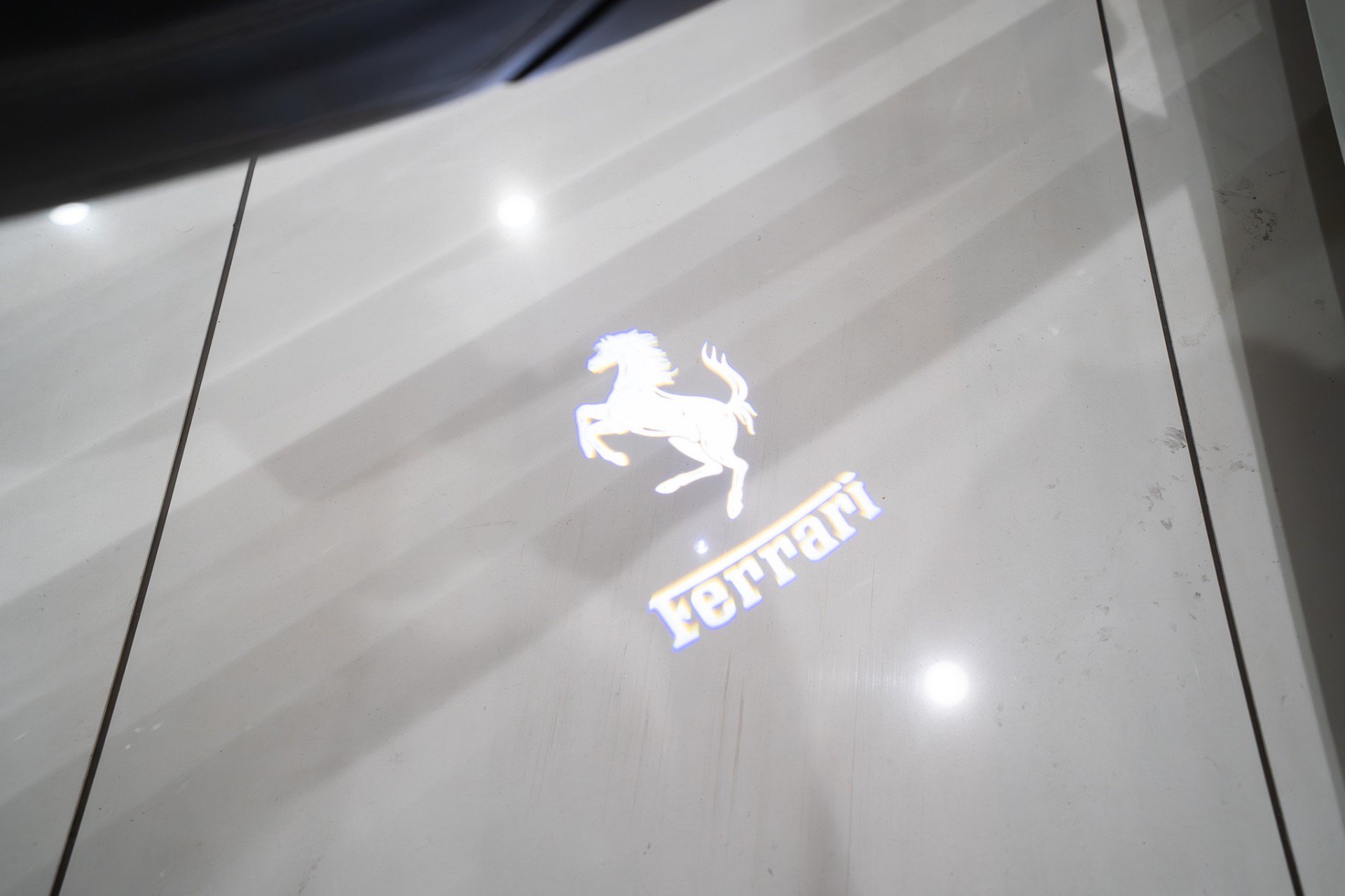 Used 2013 Ferrari 458 Spider RWD image 10