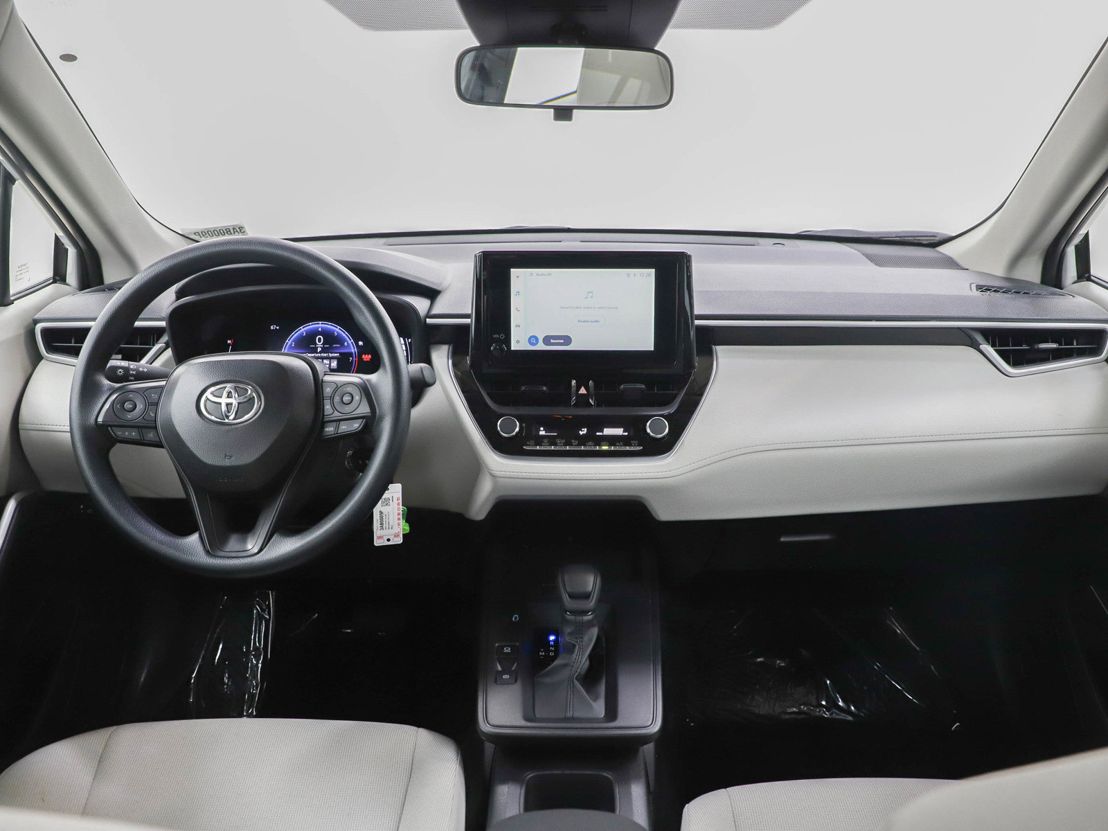 Used 2026 Toyota Corolla Cross L image 13