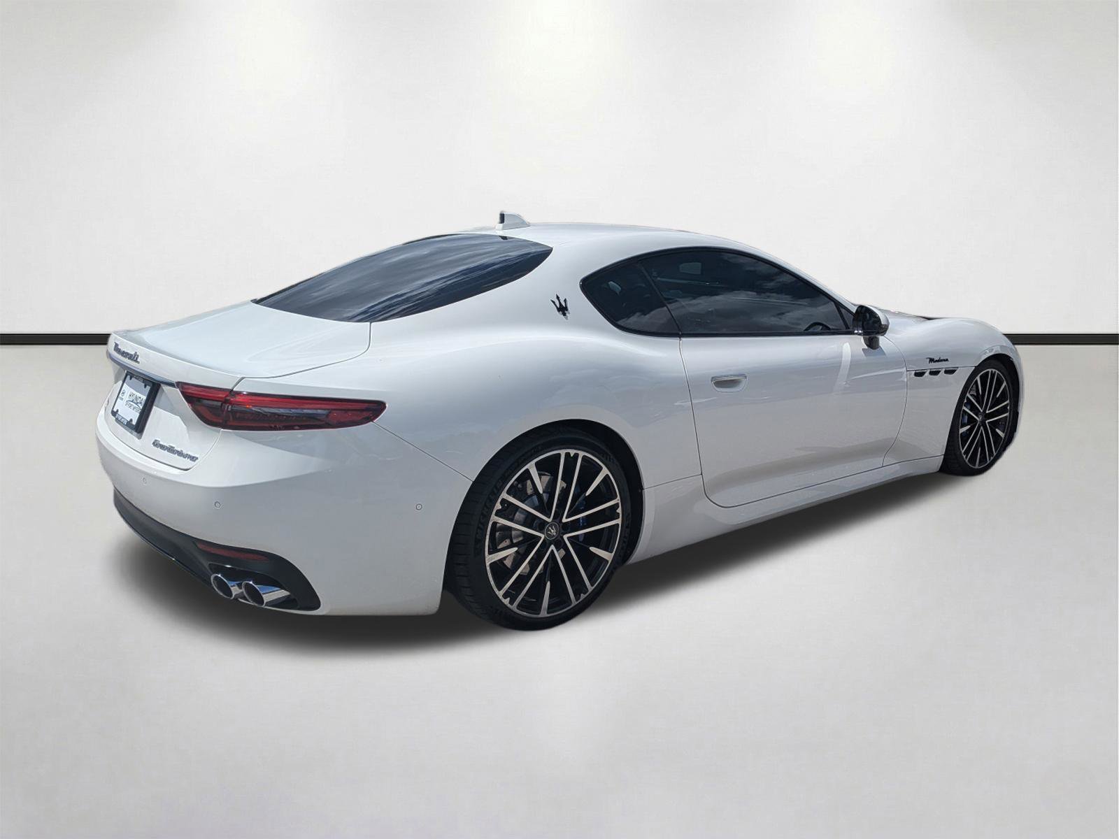 Used 2024 Maserati GranTurismo Modena image 4