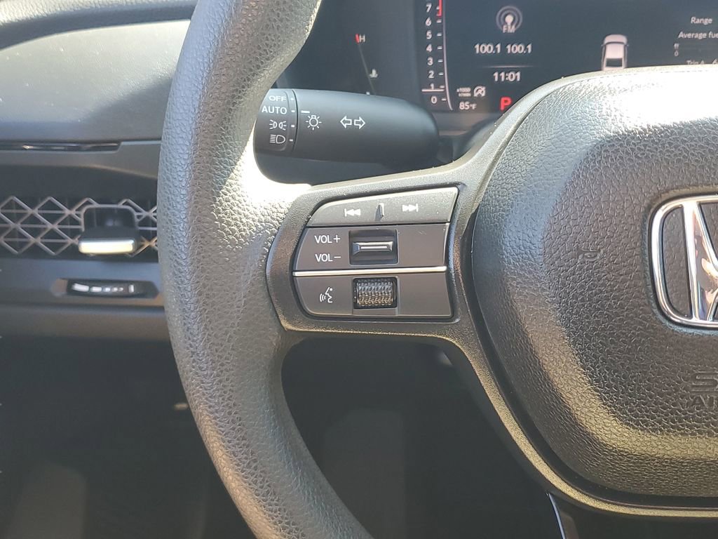 Used 2025 Honda Accord SE image 33