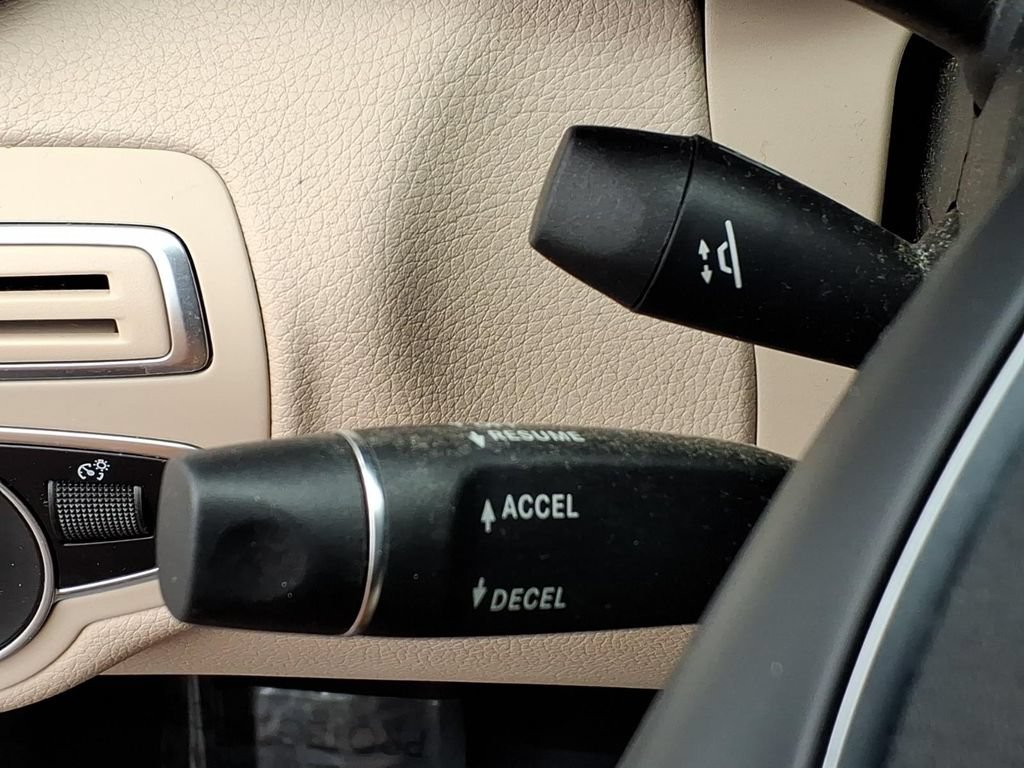 Used 2018 Mercedes-Benz C 300 4MATIC Sedan image 26