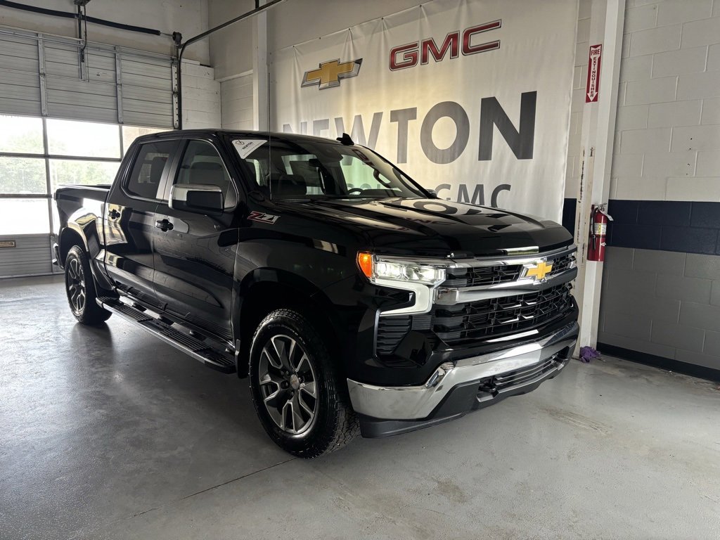 New 2025 Chevrolet Silverado 1500 LT w/ Z71 Off-Road Package image 2
