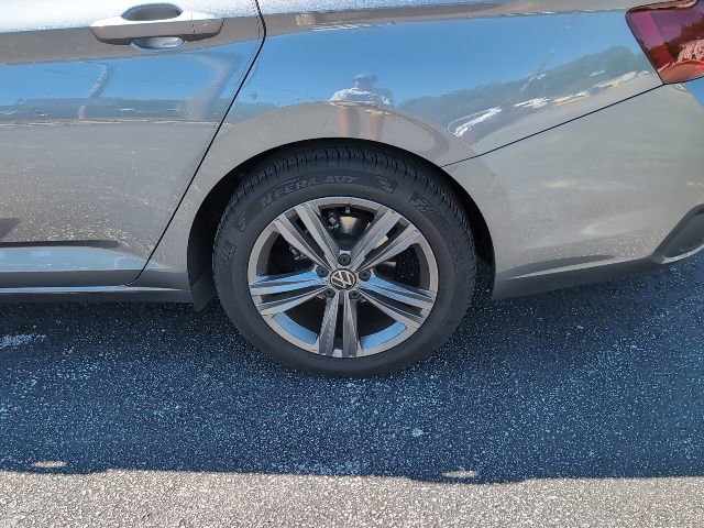 Used 2023 Volkswagen Jetta SE image 7