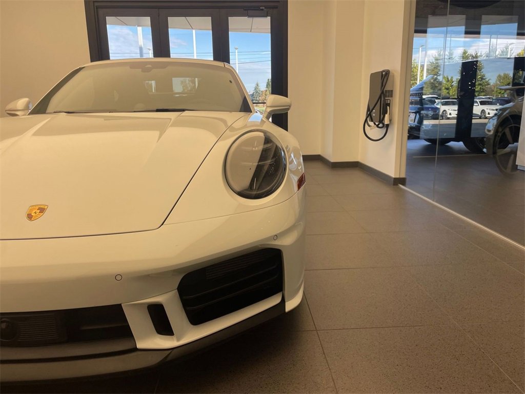 Certified 2025 Porsche 911 Carrera image 23