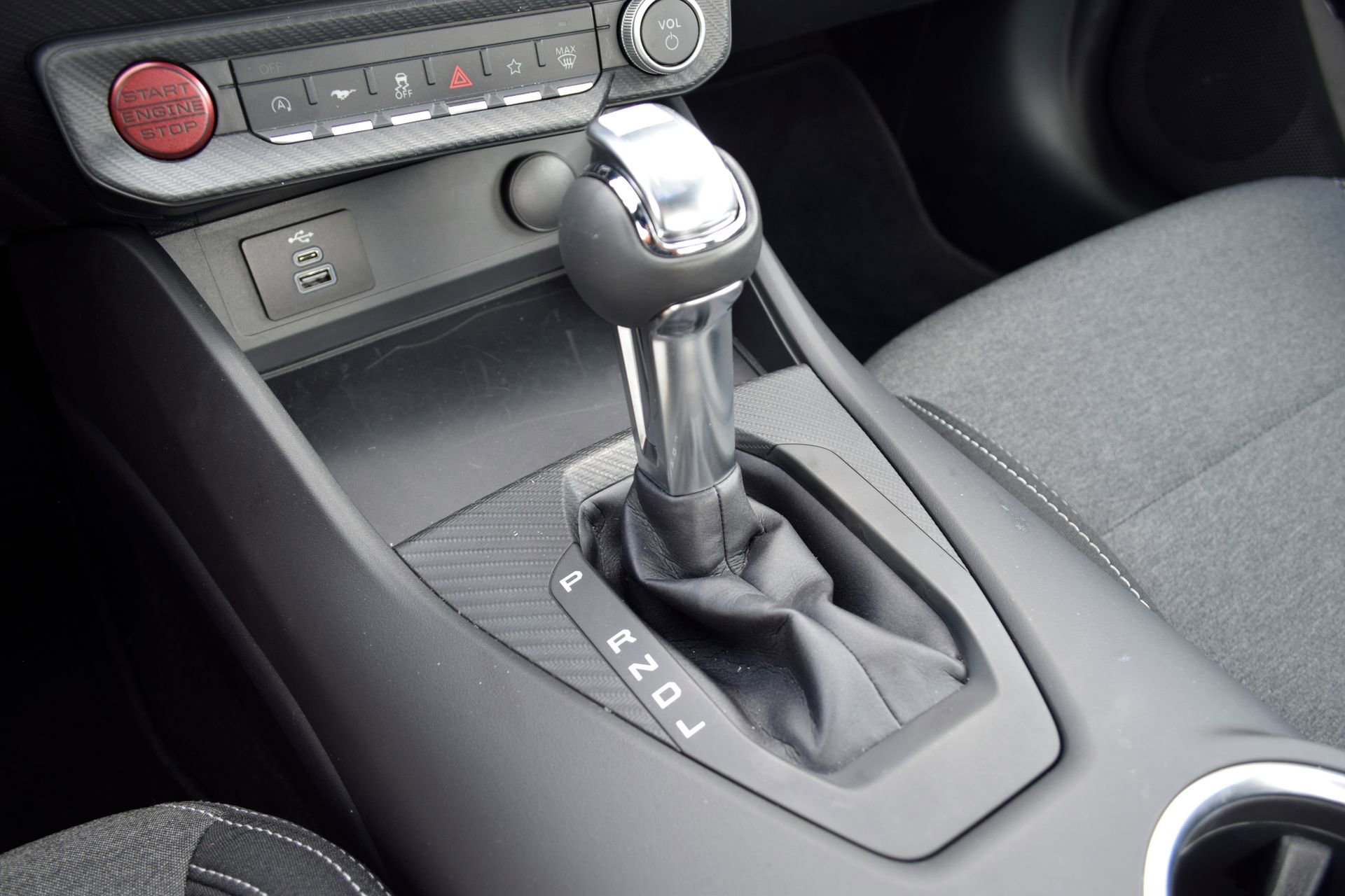 Certified 2025 Ford Mustang Coupe RWD image 14