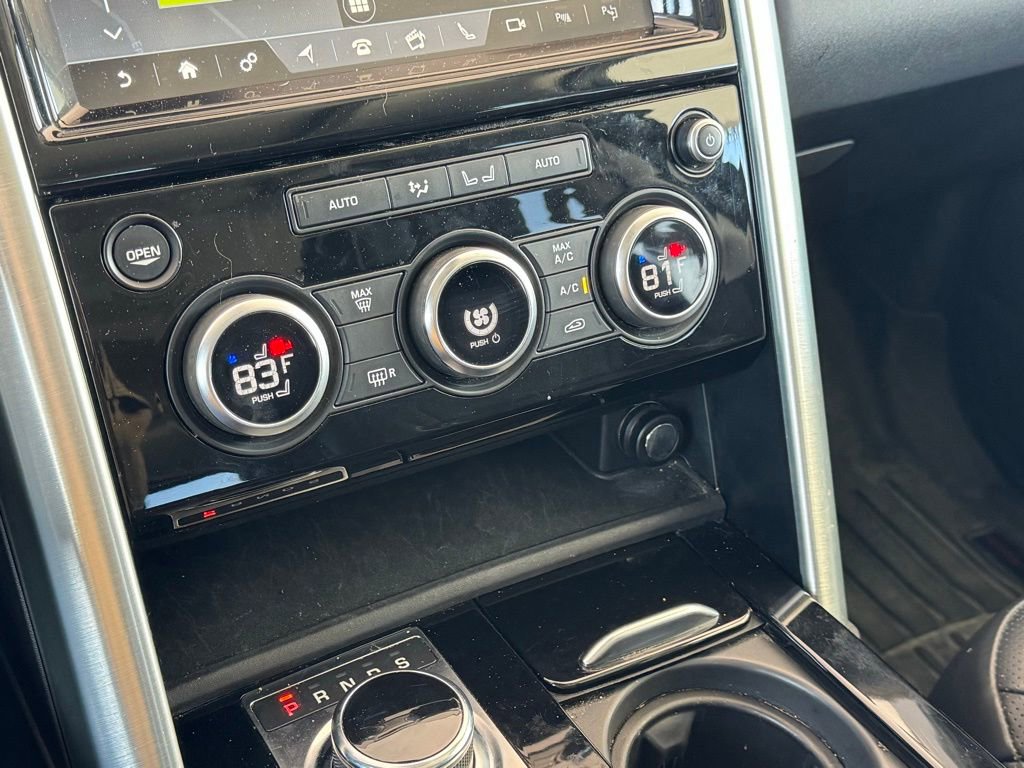 Used 2020 Land Rover Discovery HSE image 35