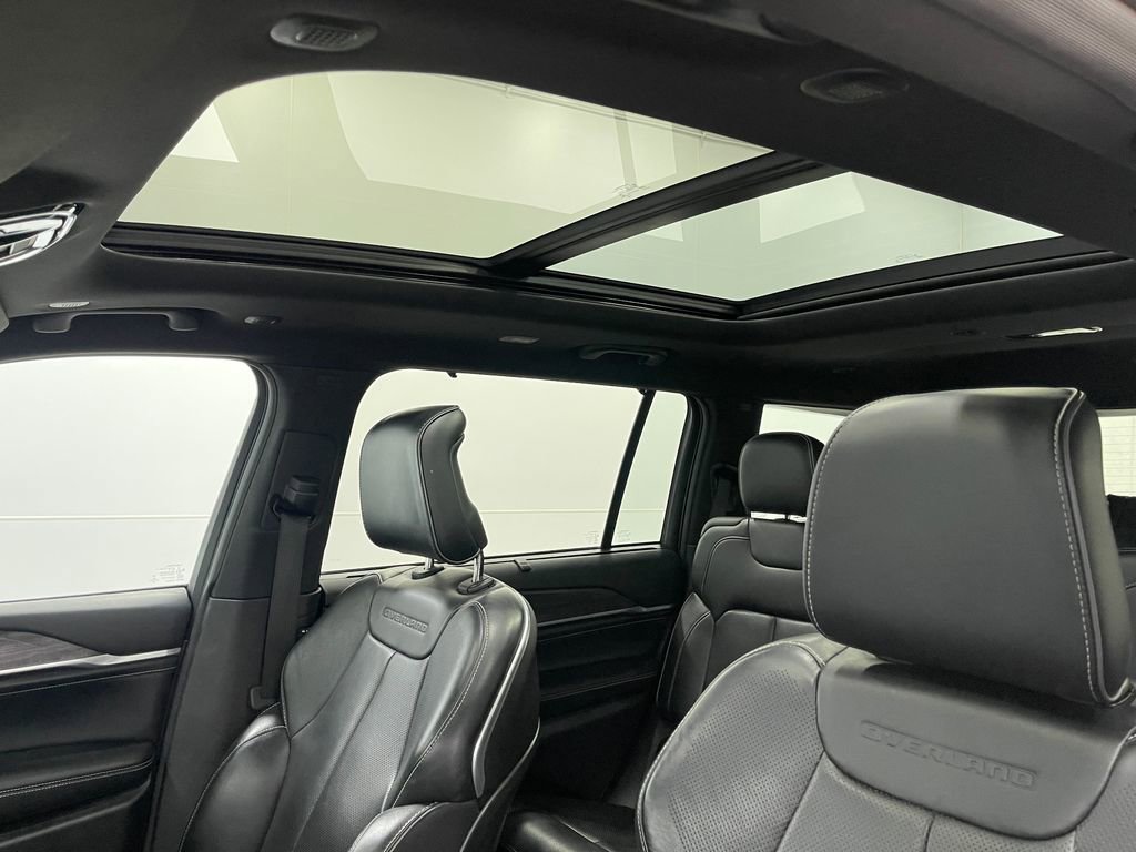 Used 2021 Jeep Grand Cherokee L Overland w/ Advanced Protech Group III image 12