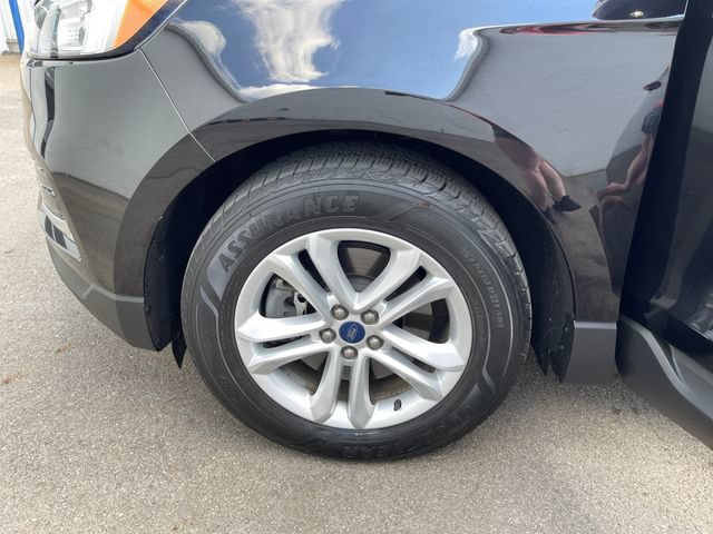 Used 2020 Ford Edge SEL w/ Cold Weather Package AWD/4WD image 21