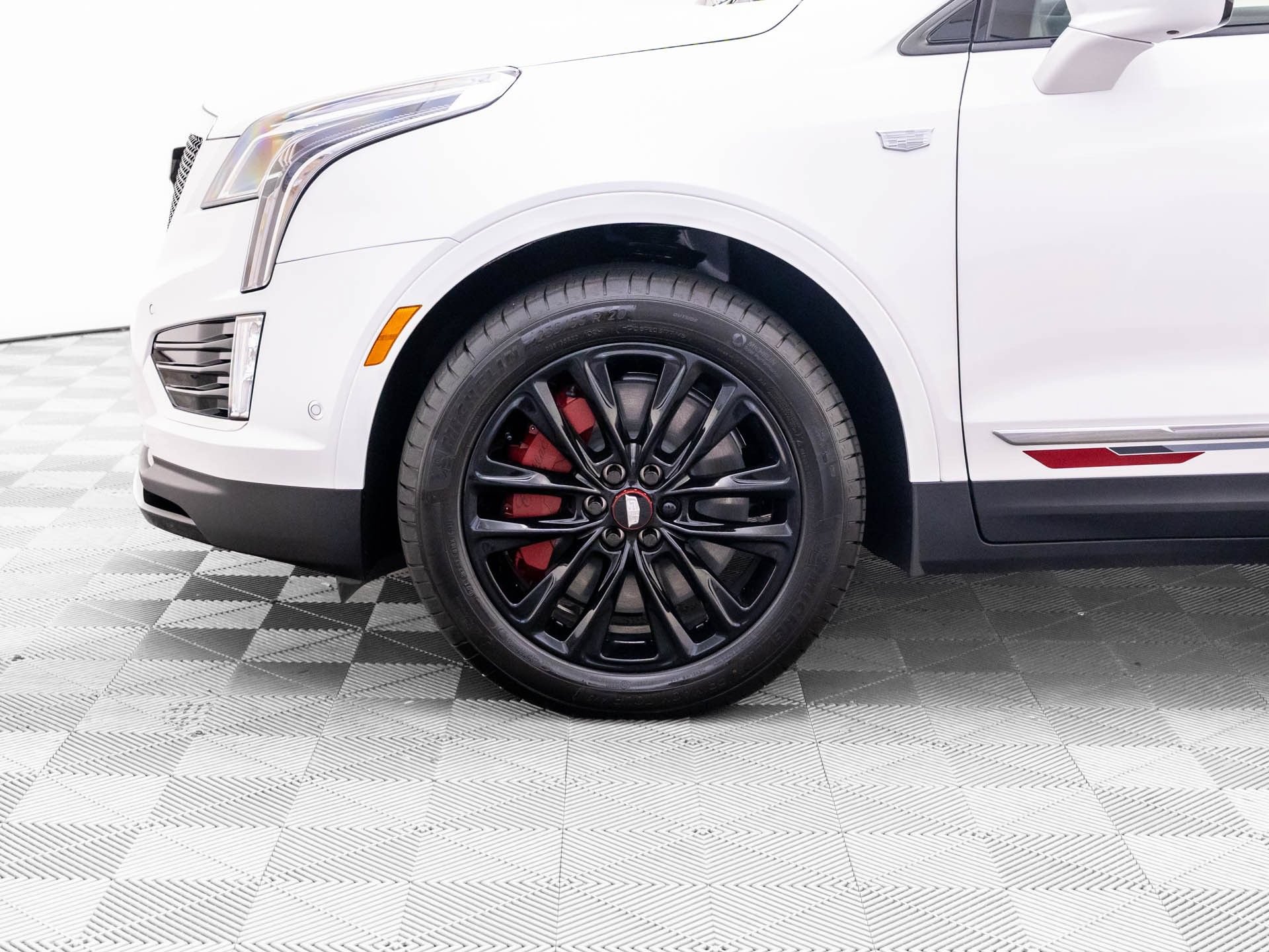 New 2026 Cadillac XT5 Sportv w/ LPO, Red Accent Package AWD/4WD image 34