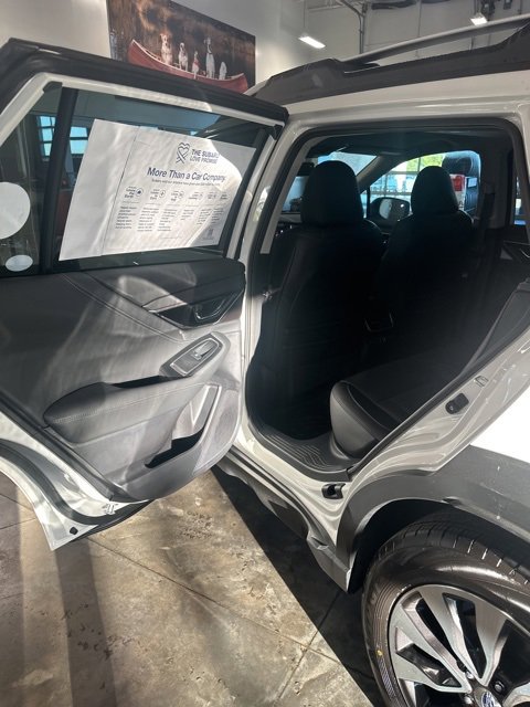 New 2025 Subaru Outback Touring w/ Popular Package #2 image 22