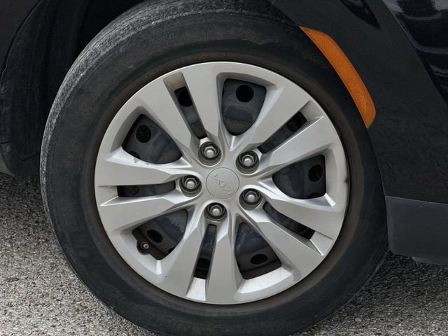 Used 2022 Kia Soul LX FWD image 30