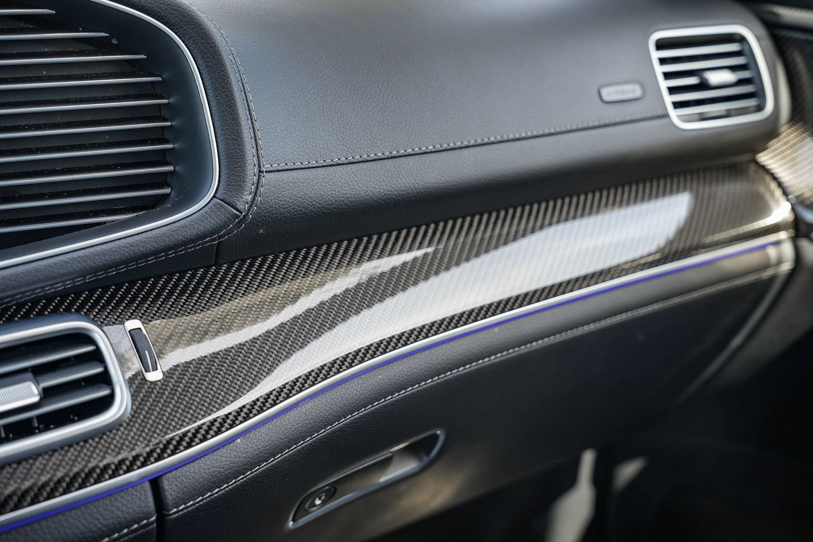 Certified 2025 Mercedes-Benz GLE 53 AMG 4MATIC image 25
