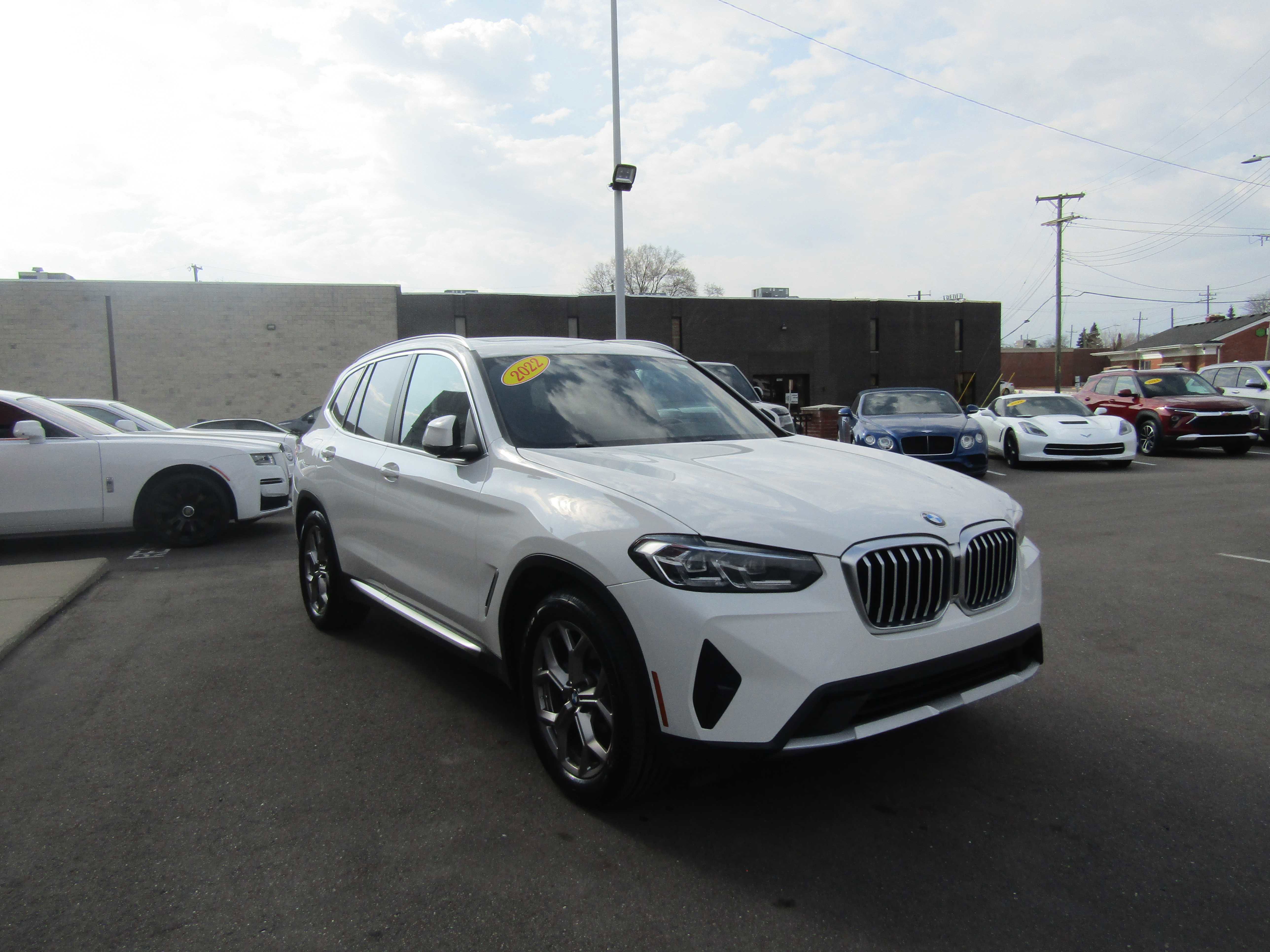 Used 2022 BMW X3 xDrive30i w/ Premium Package image 4