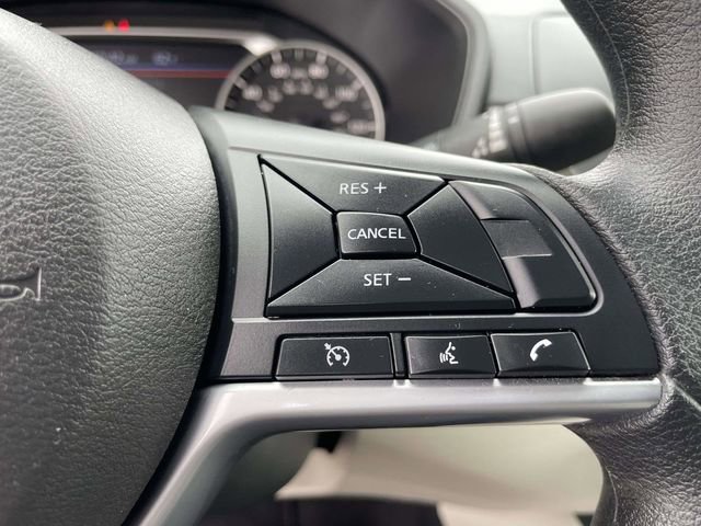 Used 2025 Nissan Altima 2.5 SV FWD image 19