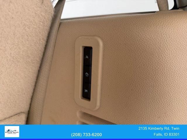 Used 2017 Ford Expedition Limited w/ Equipment Group 301A AWD/4WD image 27