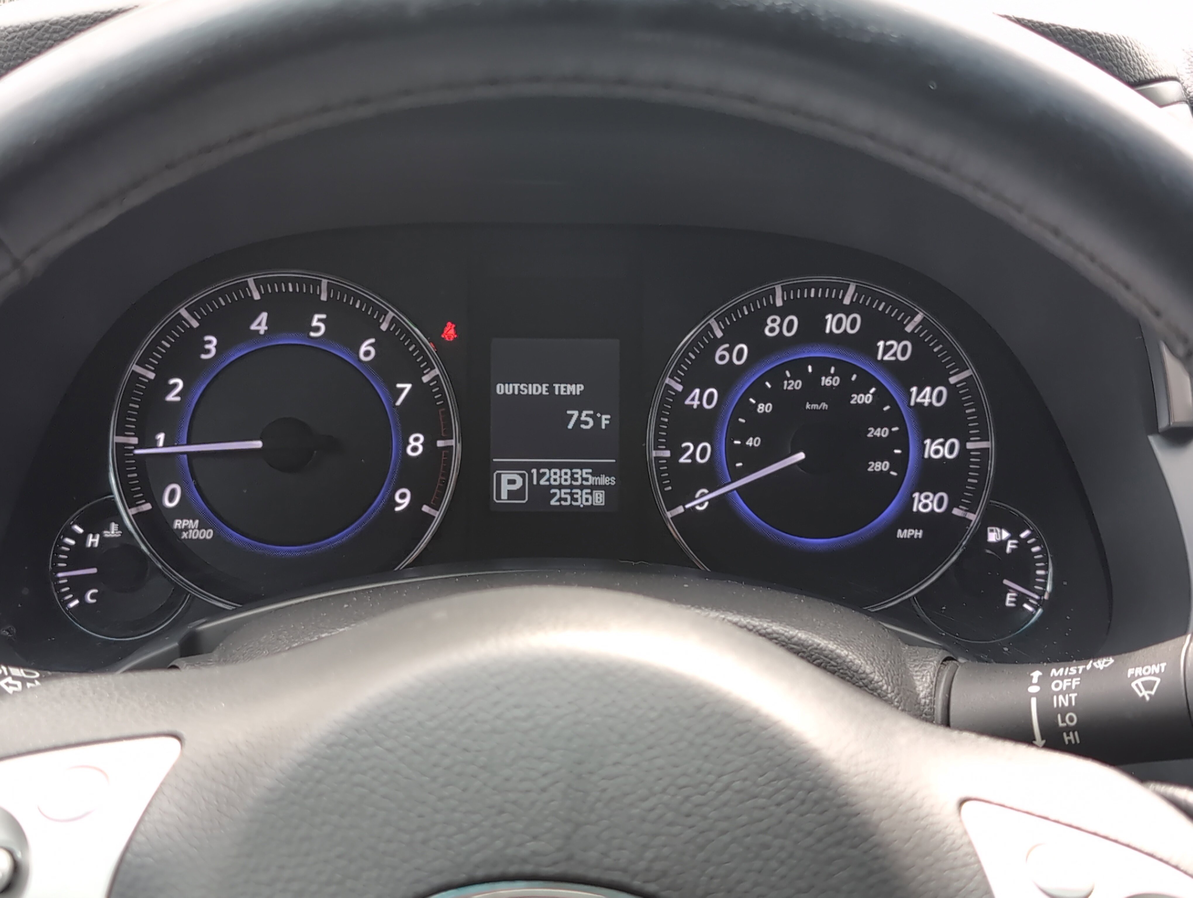 Used 2017 INFINITI QX70 AWD image 21