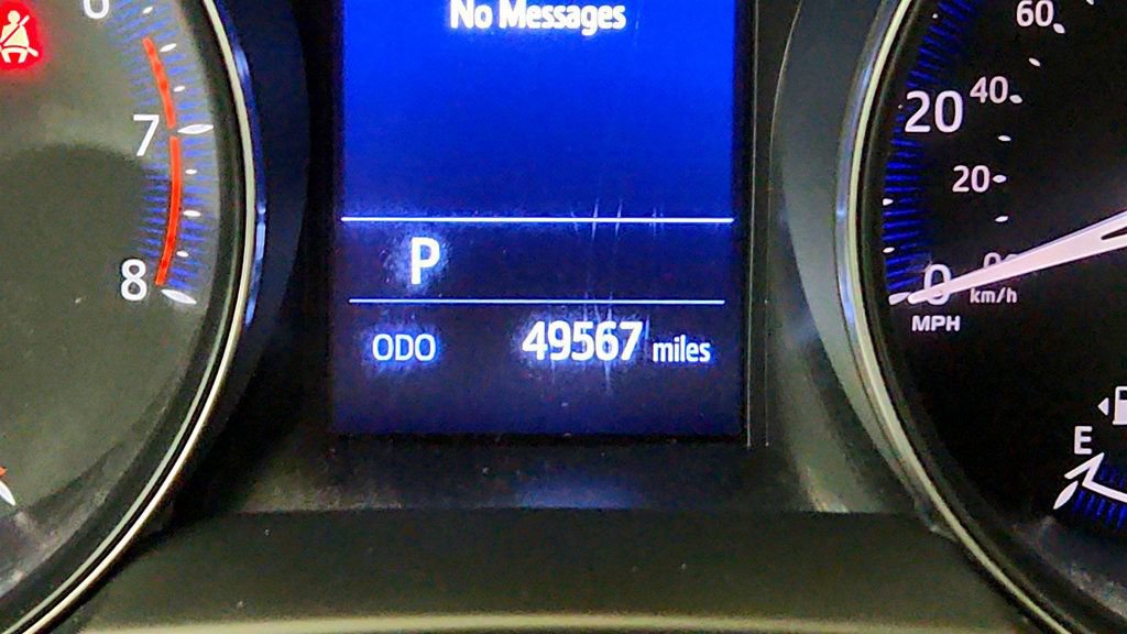 Used 2019 Toyota C-HR LE FWD image 15