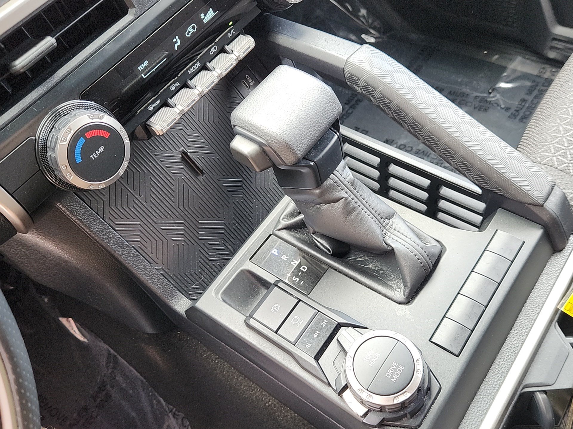Certified 2025 Toyota 4Runner SR5 AWD/4WD image 16