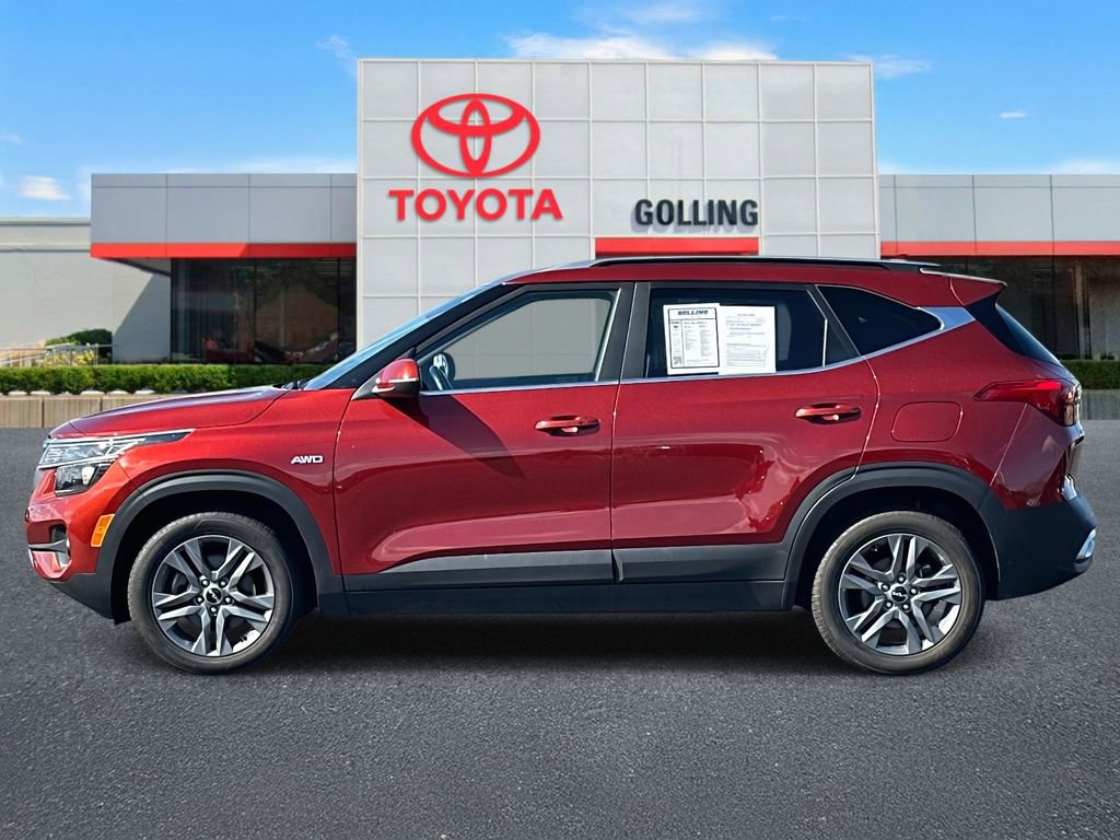 Used 2023 Kia Seltos S AWD/4WD image 2