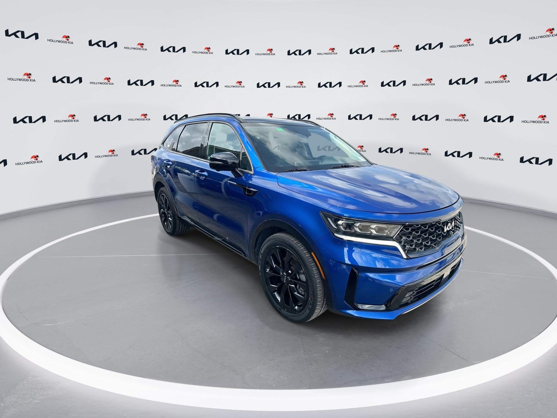 Certified 2022 Kia Sorento SX FWD image 2