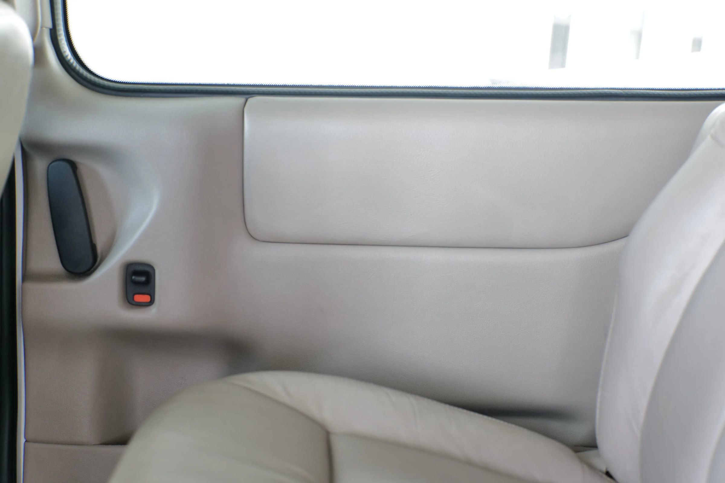 Used 2003 Oldsmobile Silhouette Premiere image 31