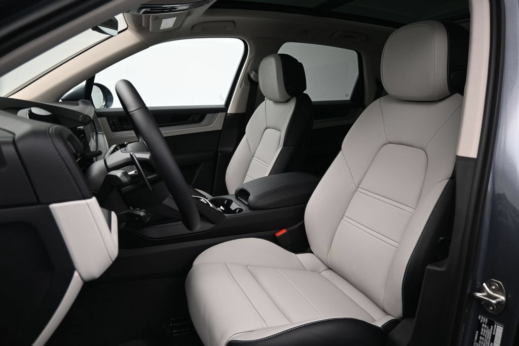 New 2026 Porsche Cayenne S AWD/4WD image 5