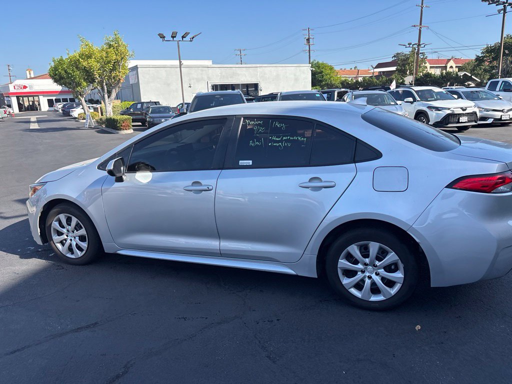 Used 2025 Toyota Corolla LE FWD image 7